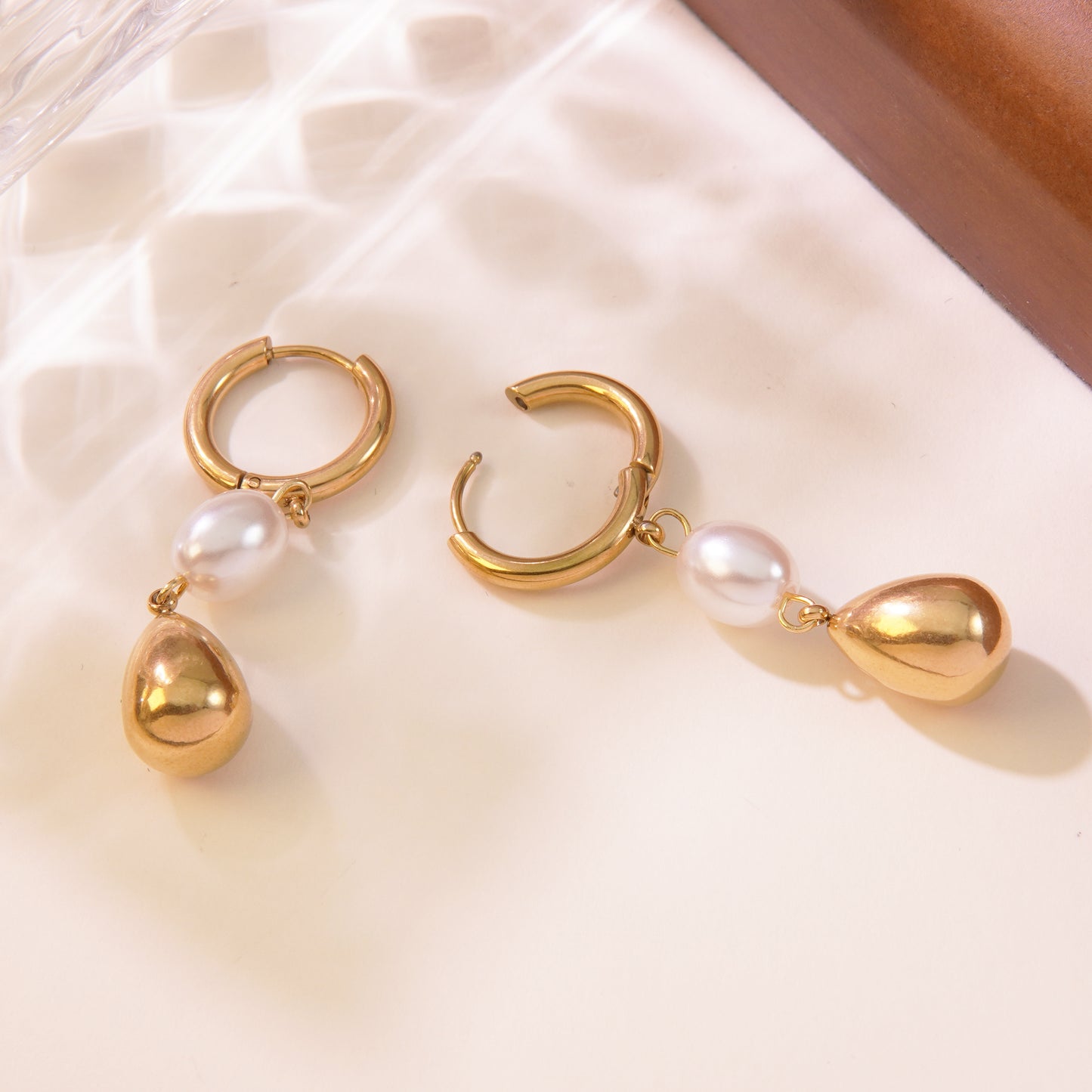 Dewdrop earrings