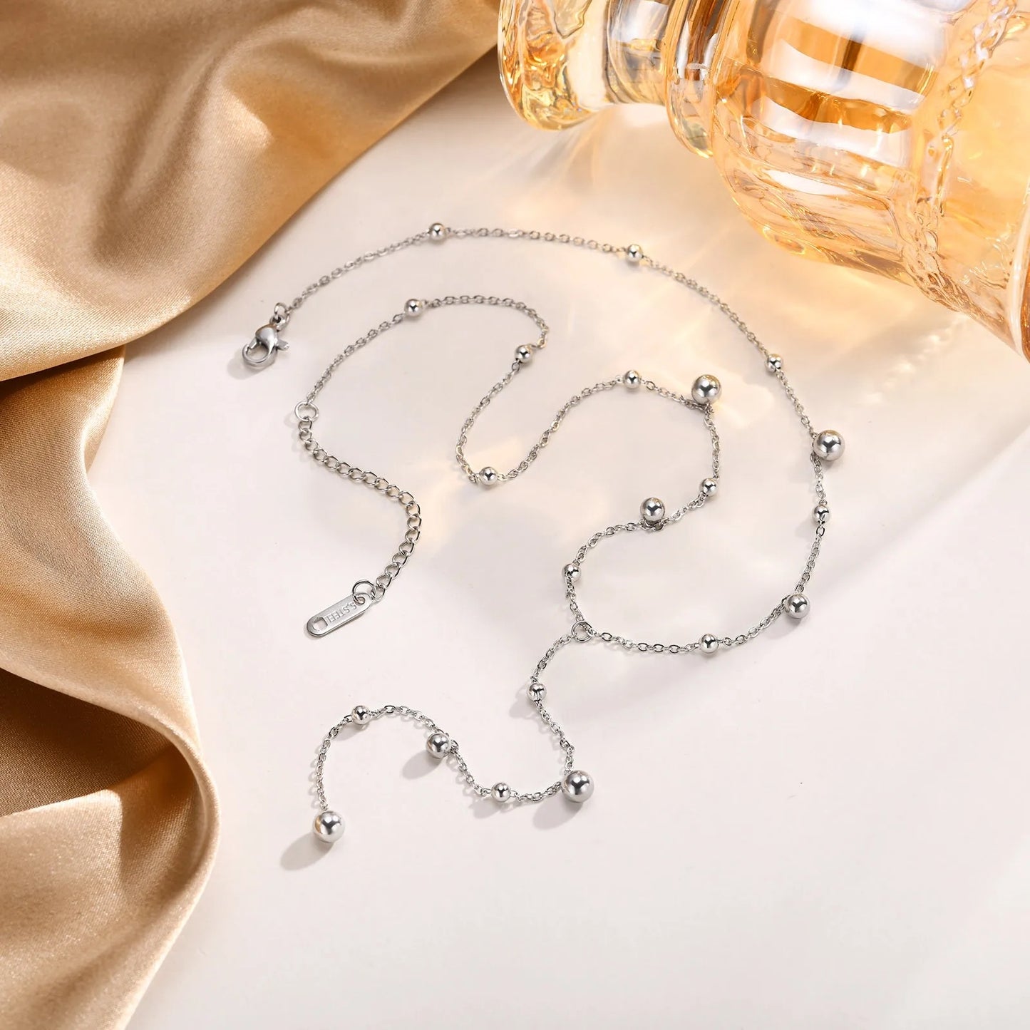 Long Y necklace