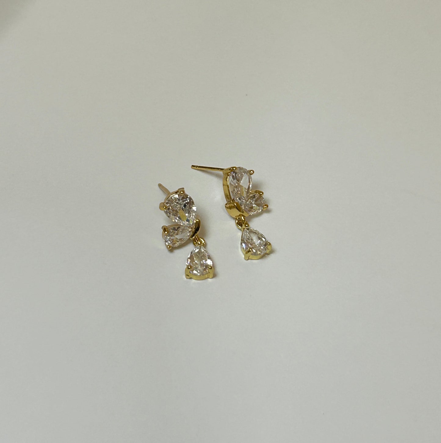 Butterfly drop studs