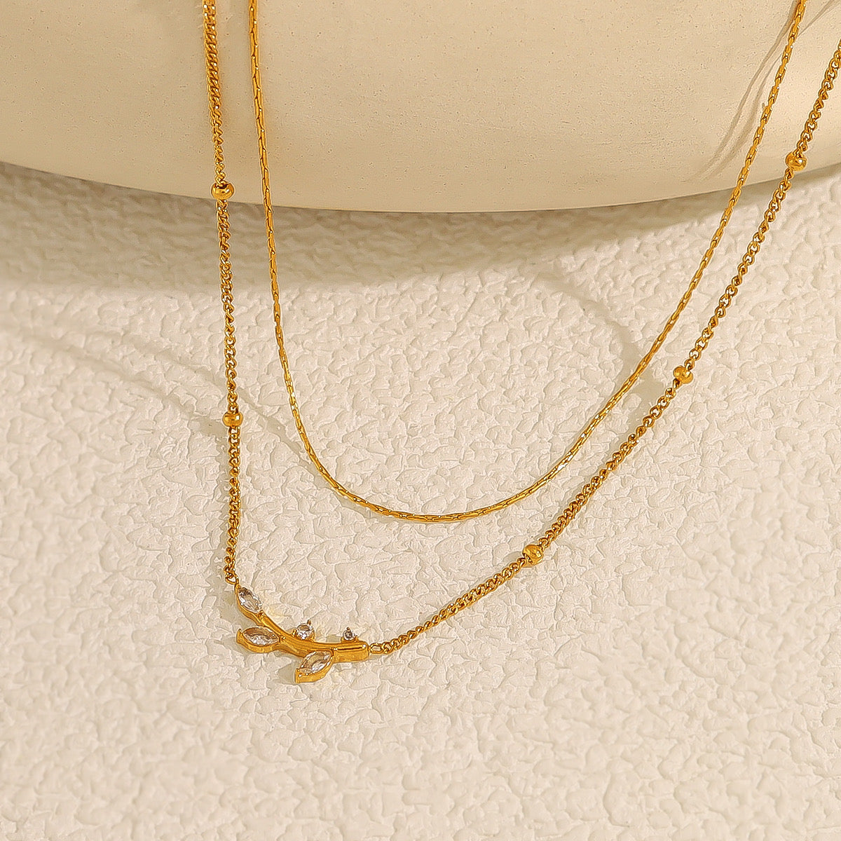 Dual leafy necklace