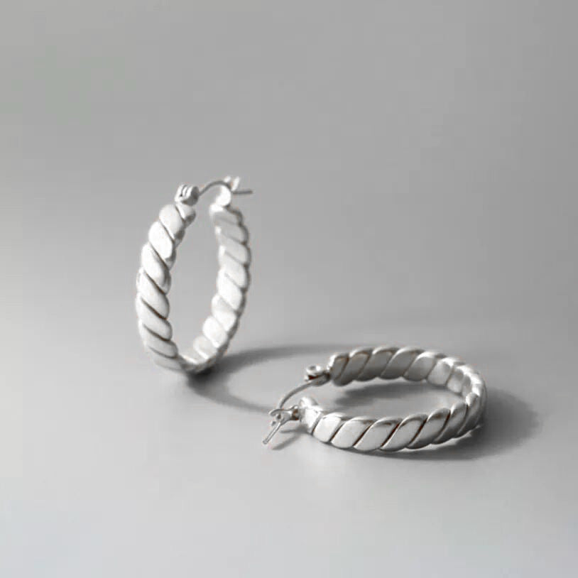 Lined hoops