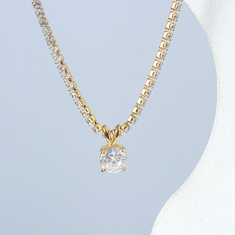 Silora tennis necklace