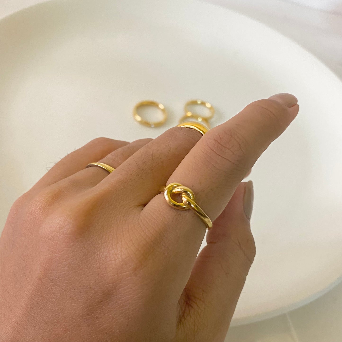 Knot ring