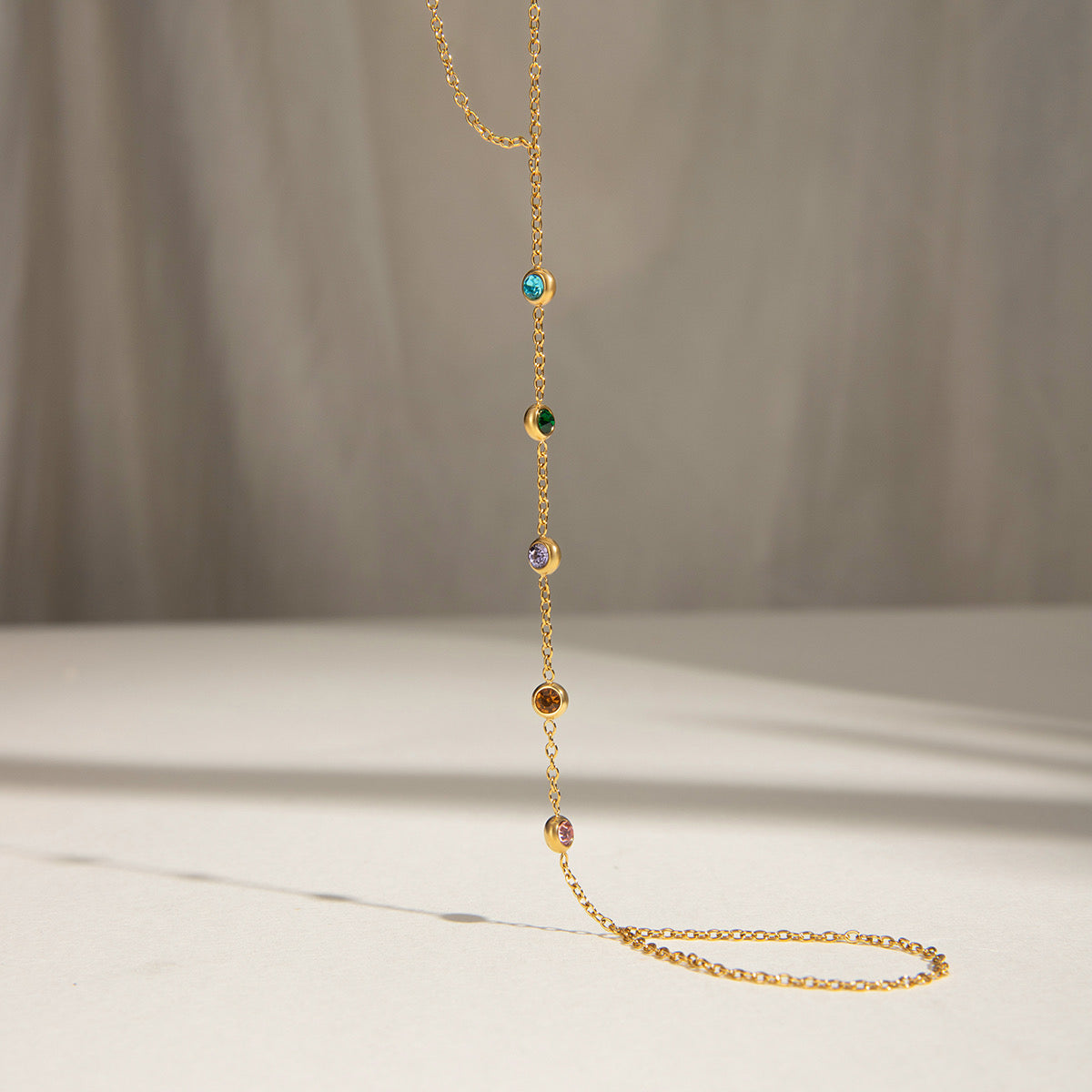 Multi hand chain