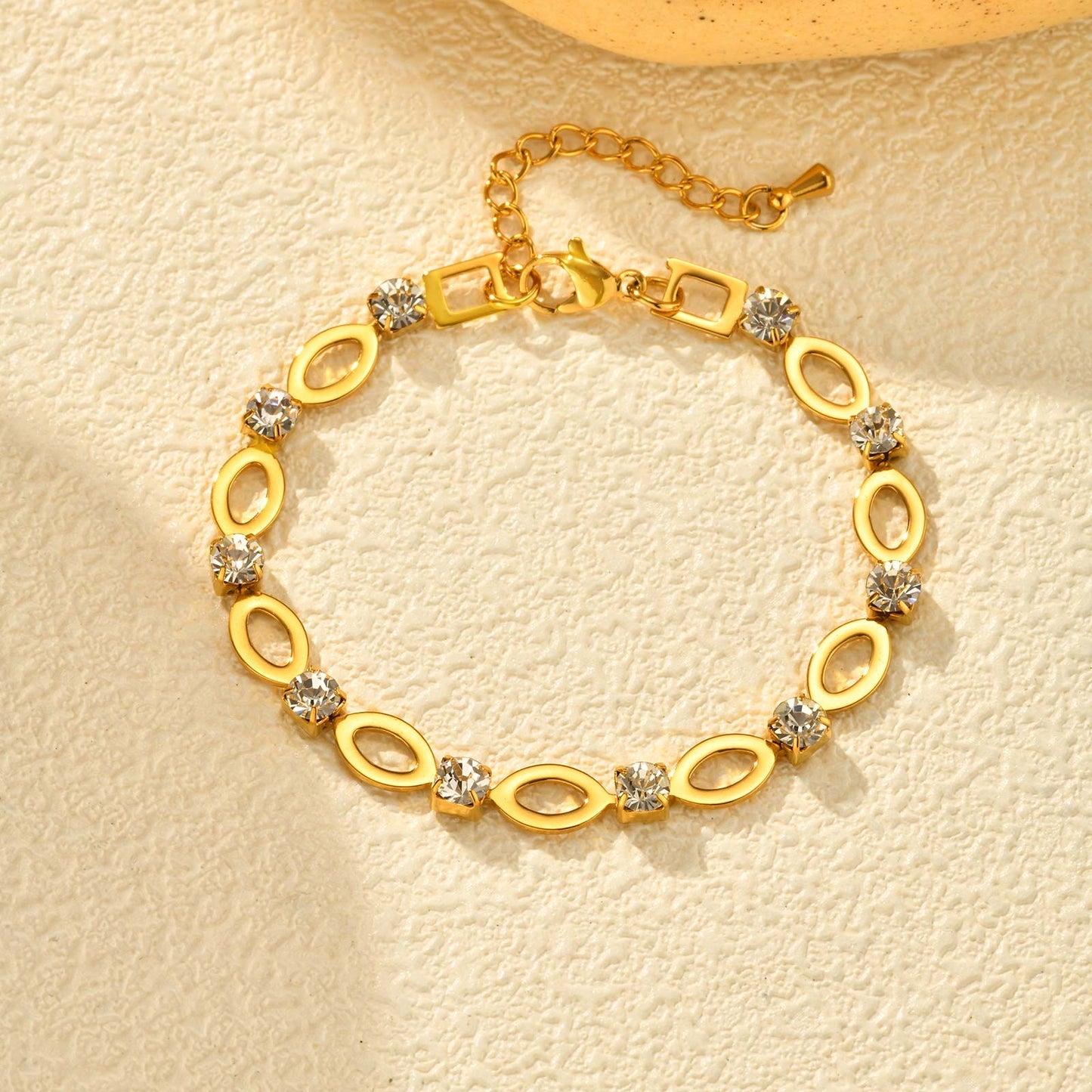 Nuvia bracelet