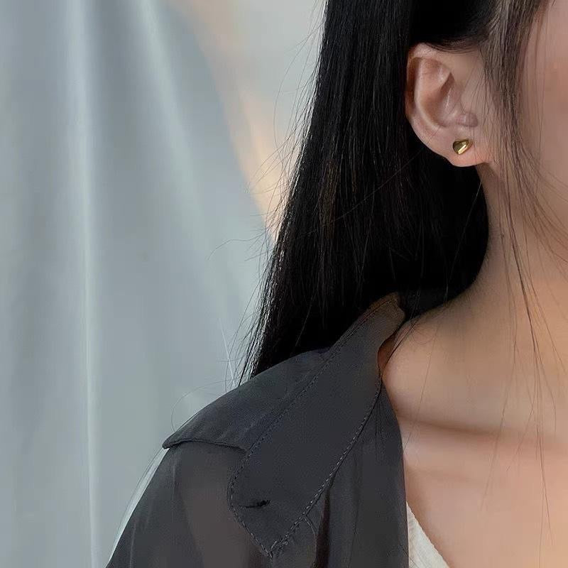 Heart studs