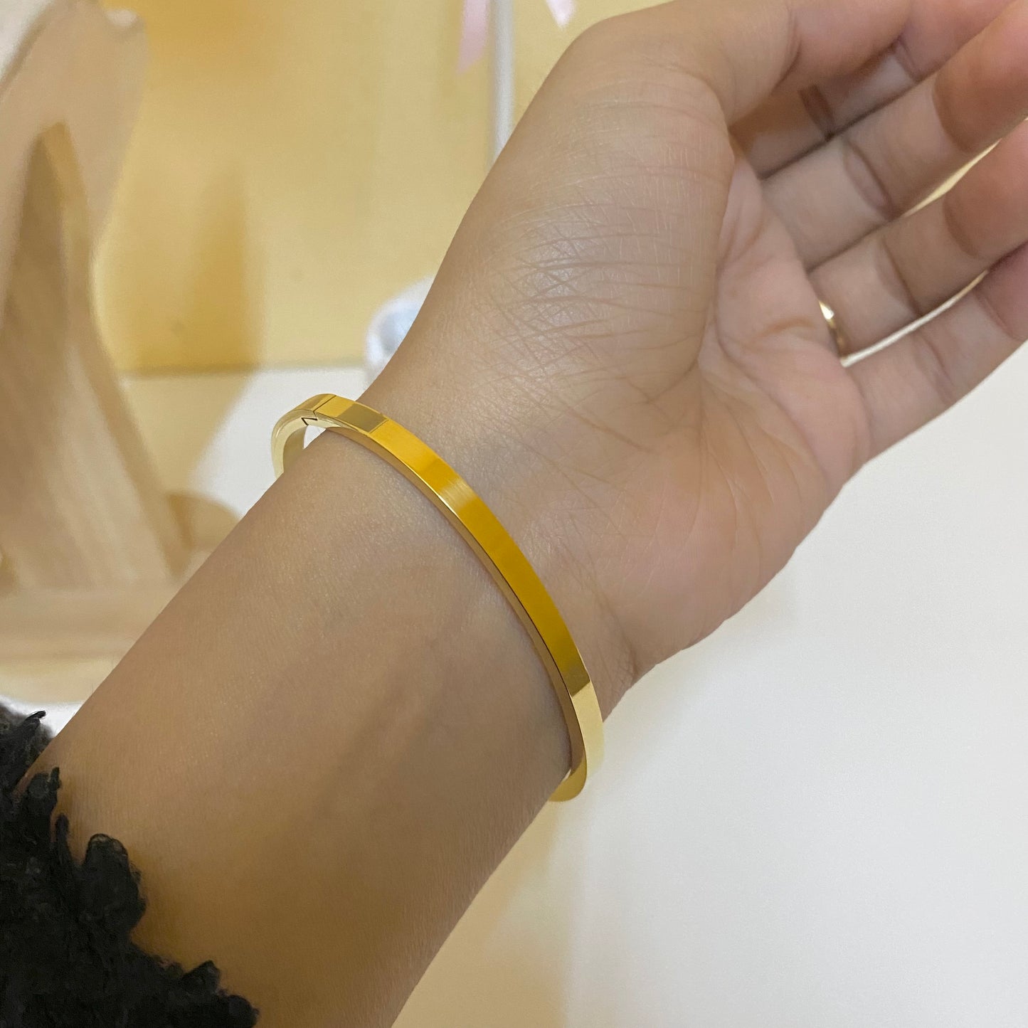 Classic Plain bangle bracelet