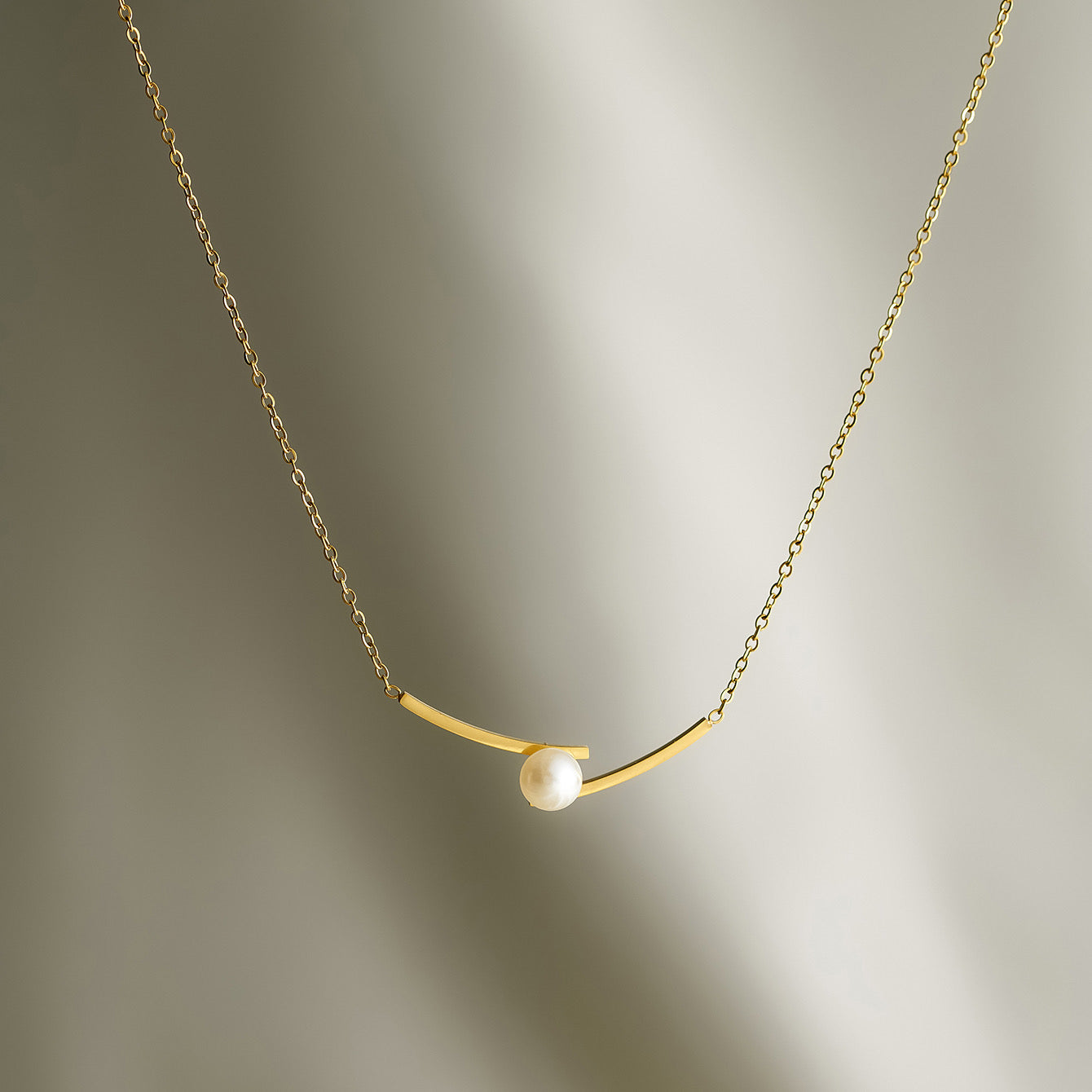 Pearlia necklace