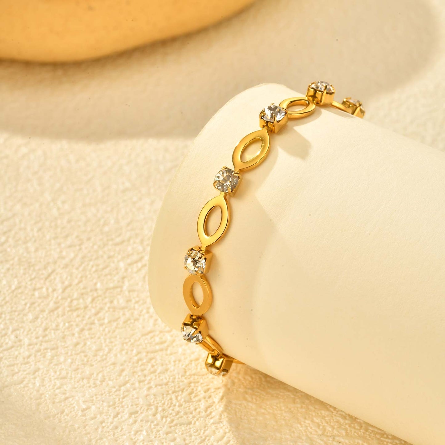 Nuvia bracelet
