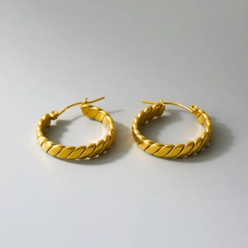 Lined hoops