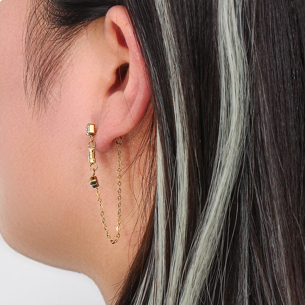 Zirconia chain drop earrings