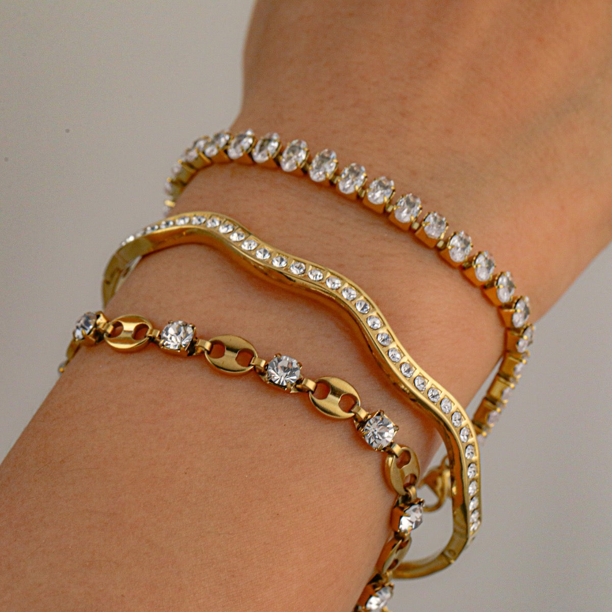Oval tennis bracelet