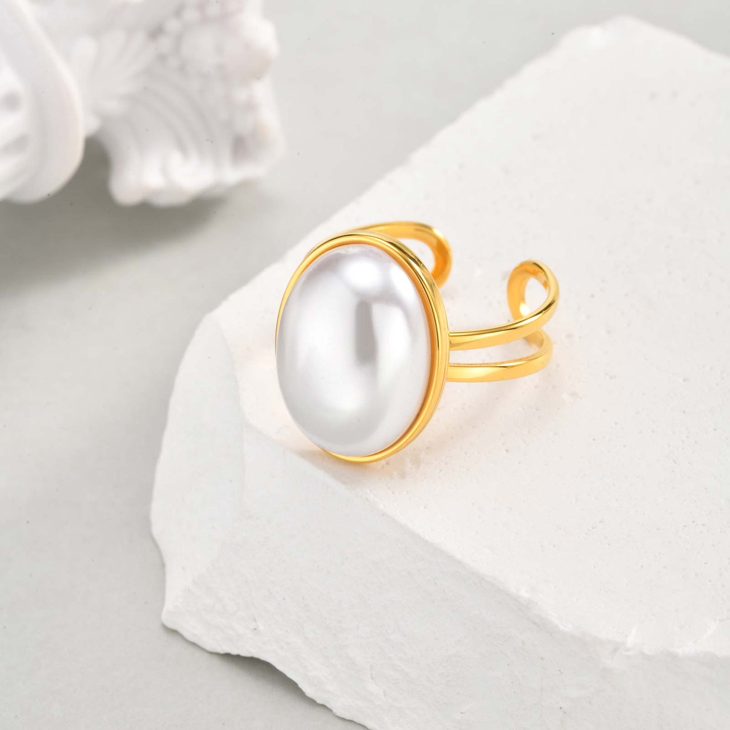 Large pearl ring