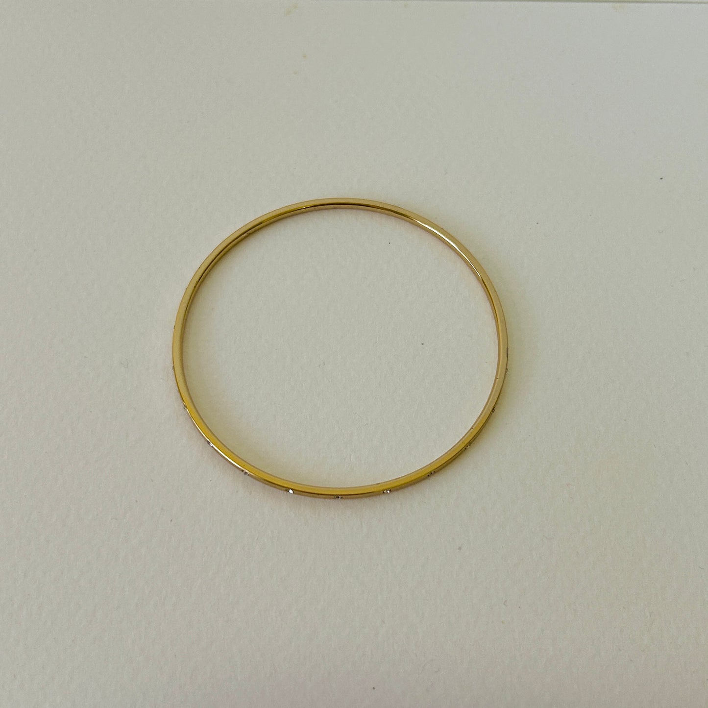 Sleek bangle (one size)