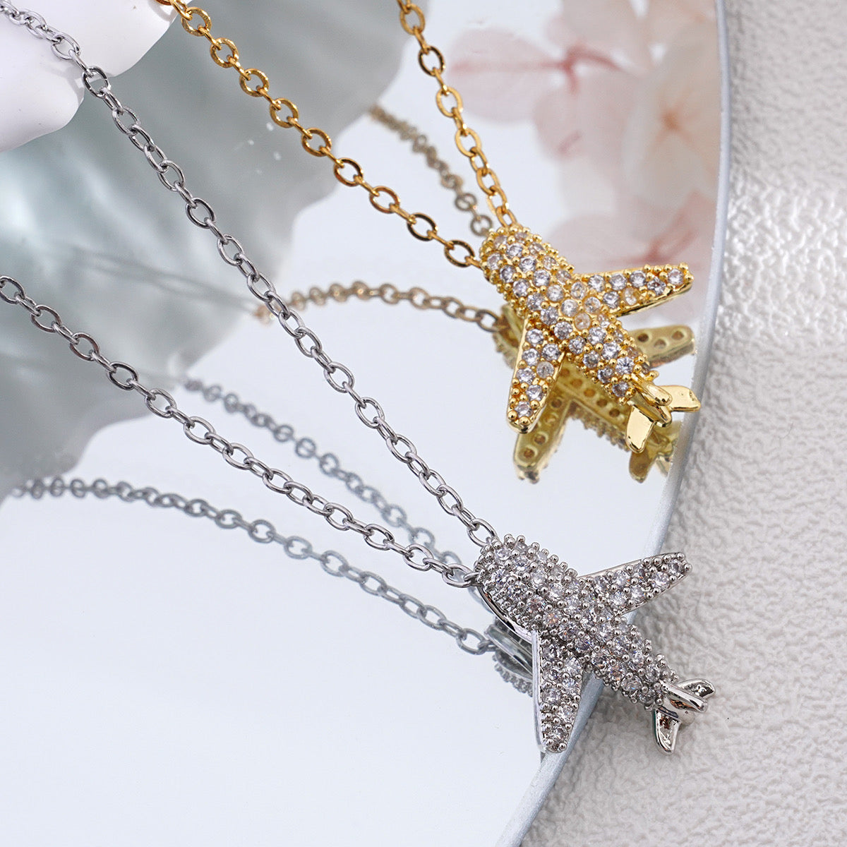 Aeroplane necklace (silver)