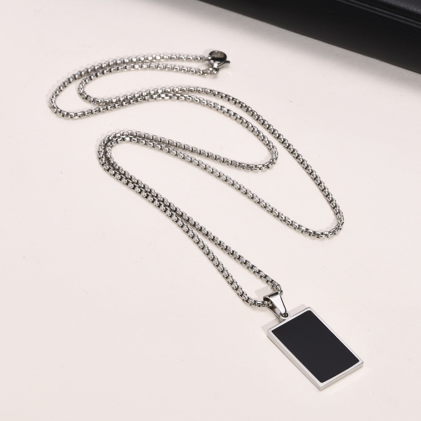 Men’s black rectangle chain