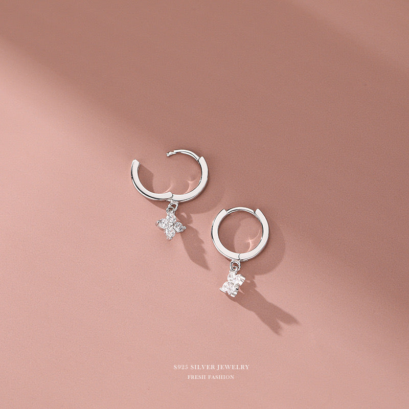 Mini flower drop (S925)