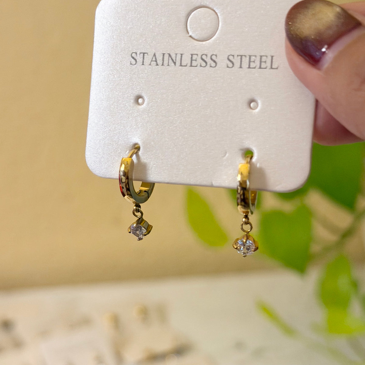 Twinkle stone drop