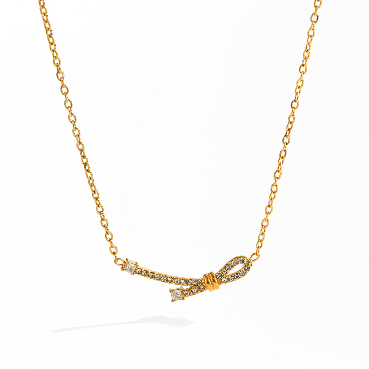 Sera studded knot chain