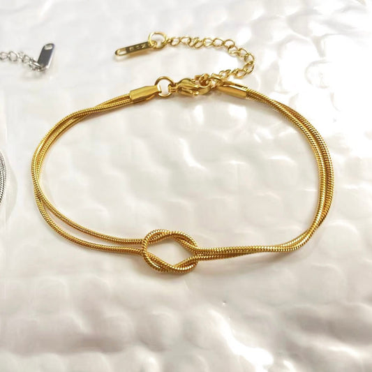 Knot bracelet
