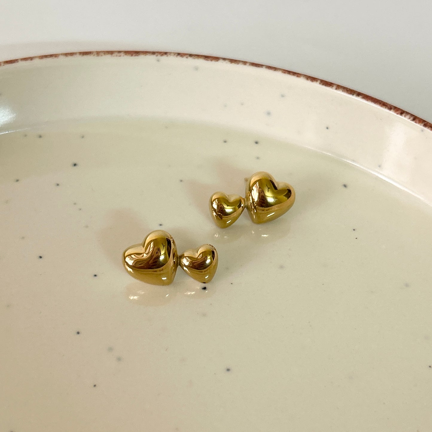 Dual heart studs