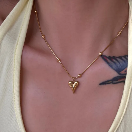 Pointed heart necklace