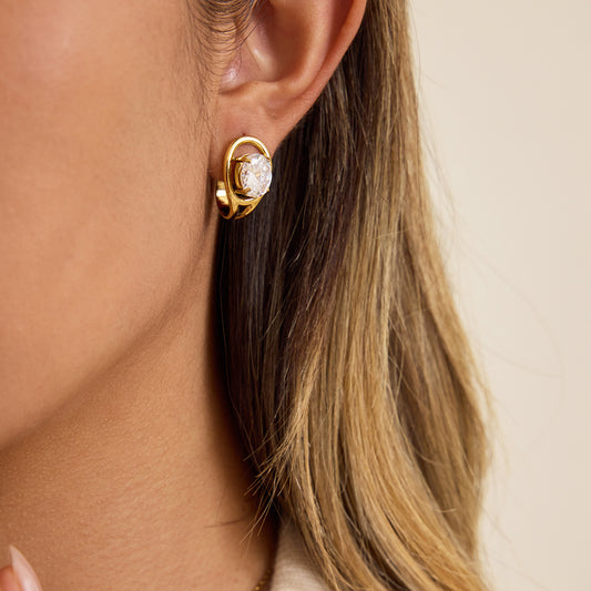 Solitaire statement studs