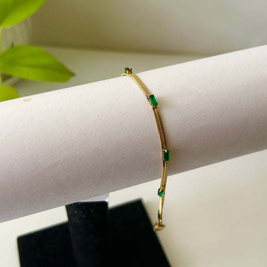 Green stone bracelet