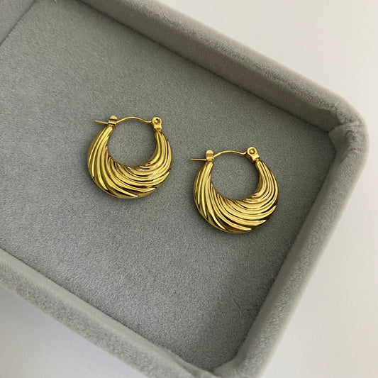 Swirl hoops