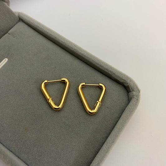 Small triangular hoops