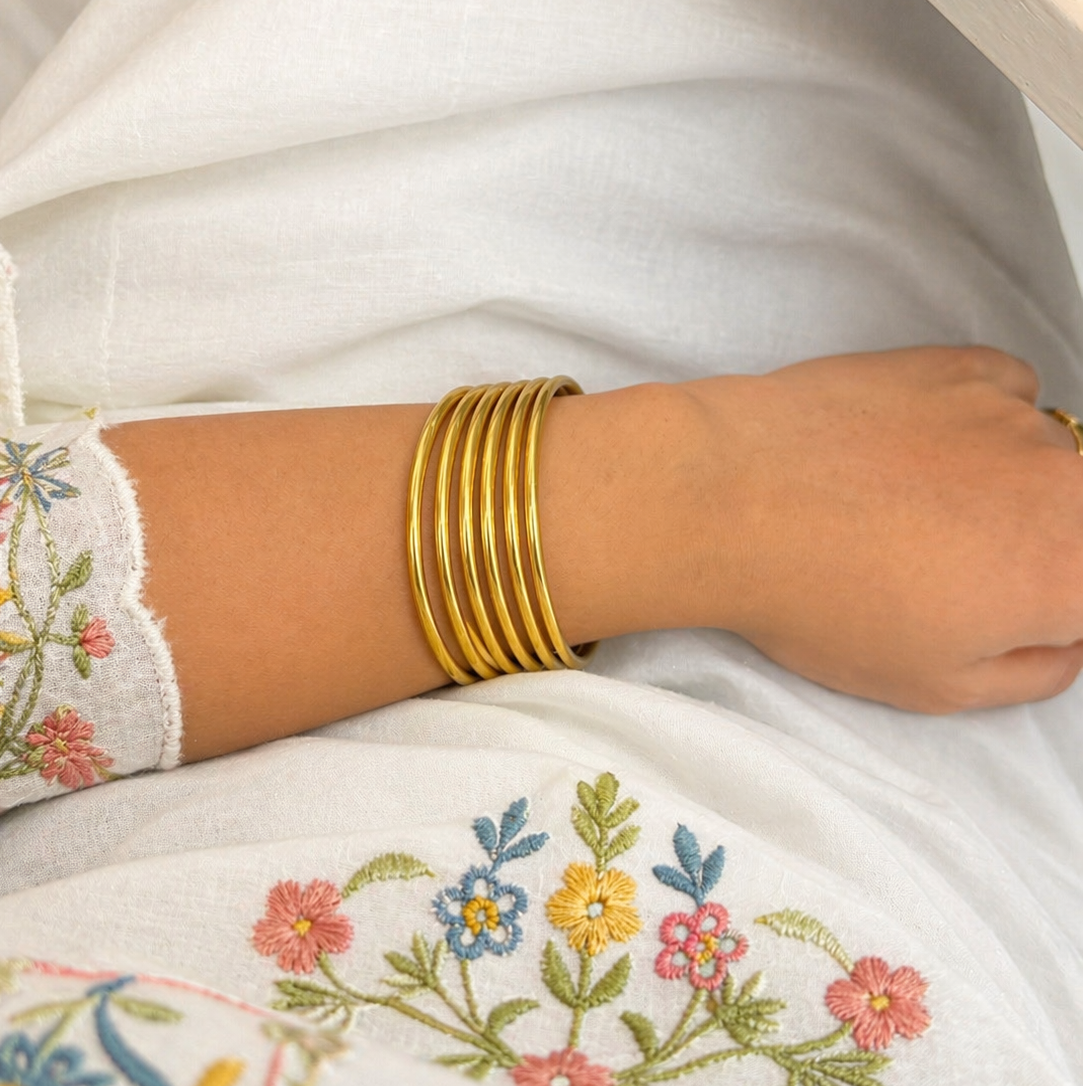 Solid bangles (set of 3)