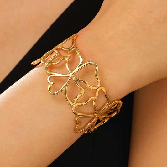 Bella cuff