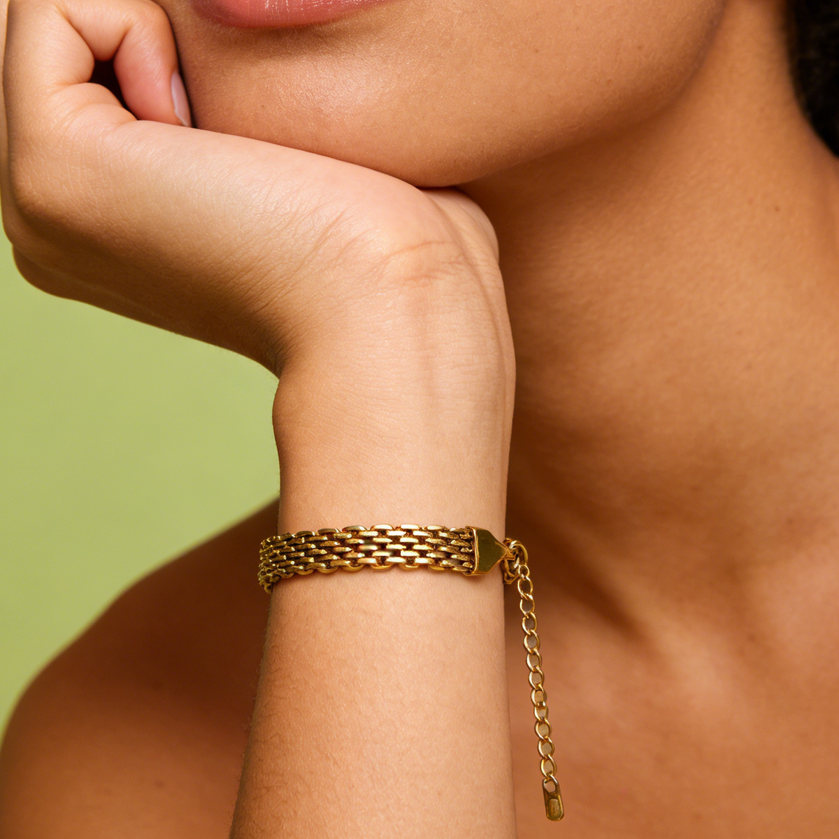 Thick link bracelet