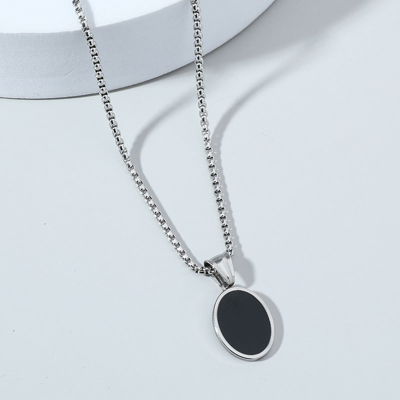 Men’s Oval pendant chain