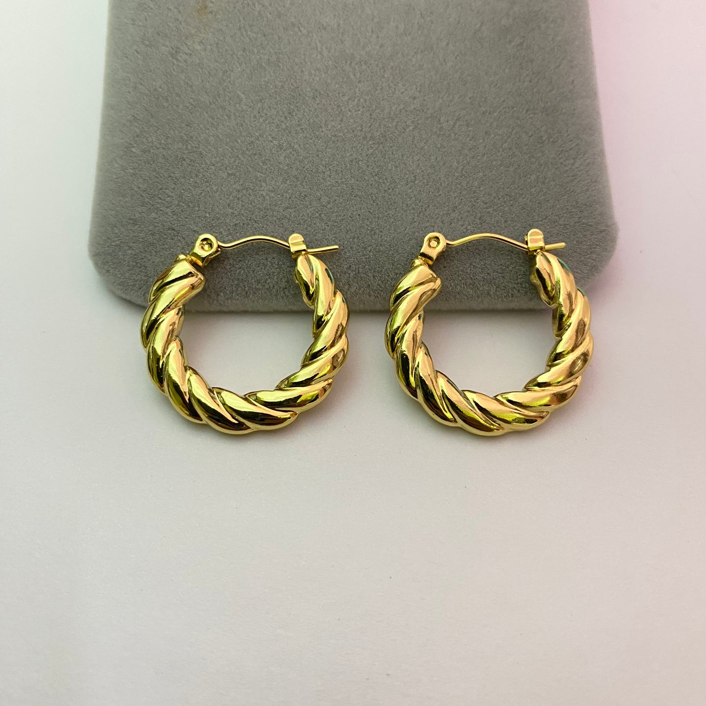 Twisted hoops