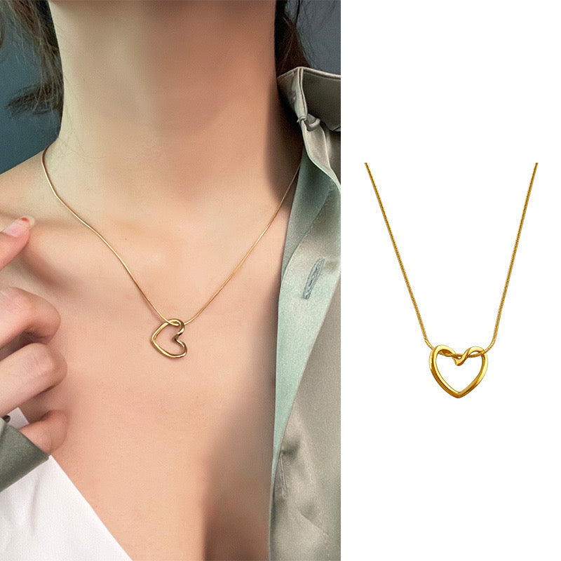 Amor necklace