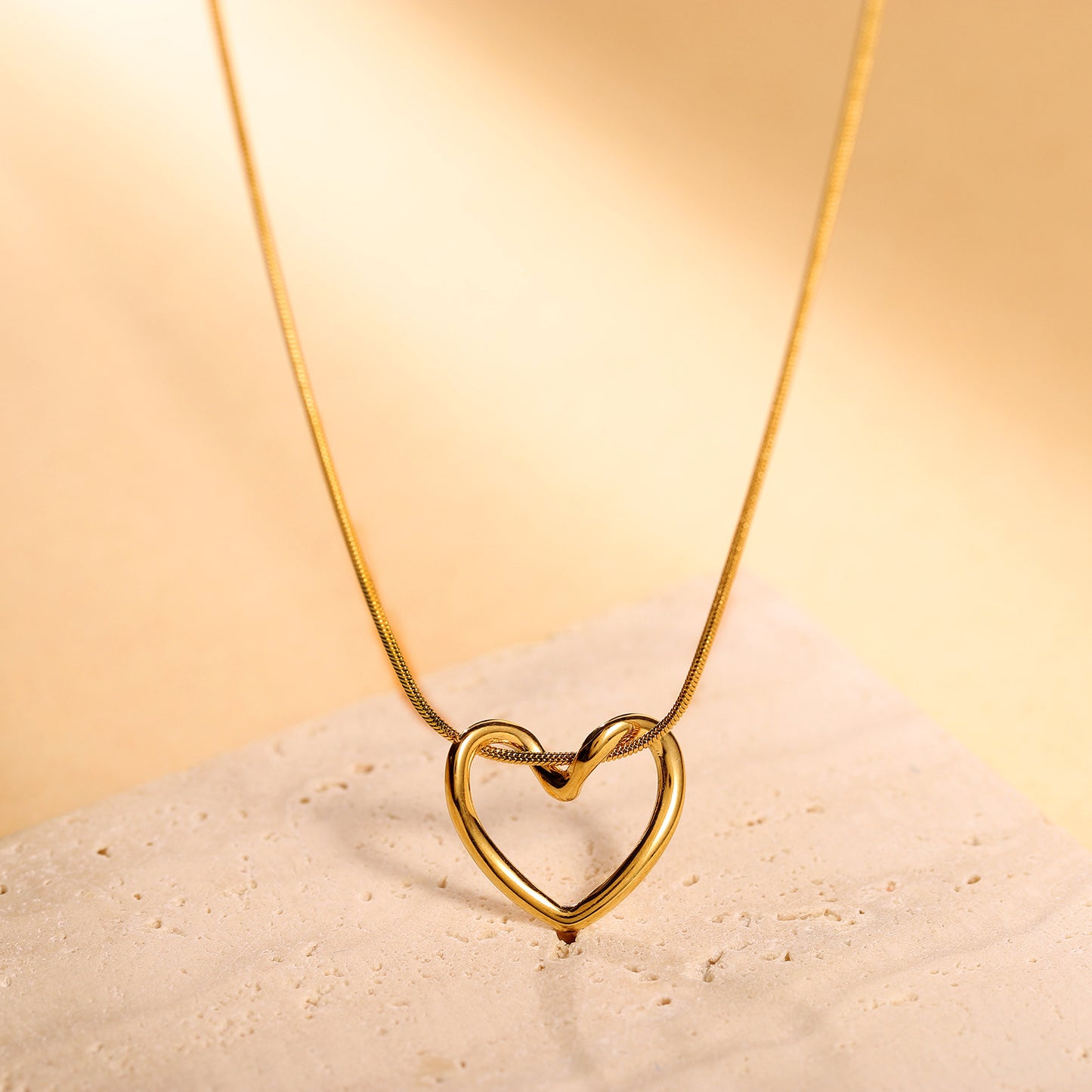 Amor necklace