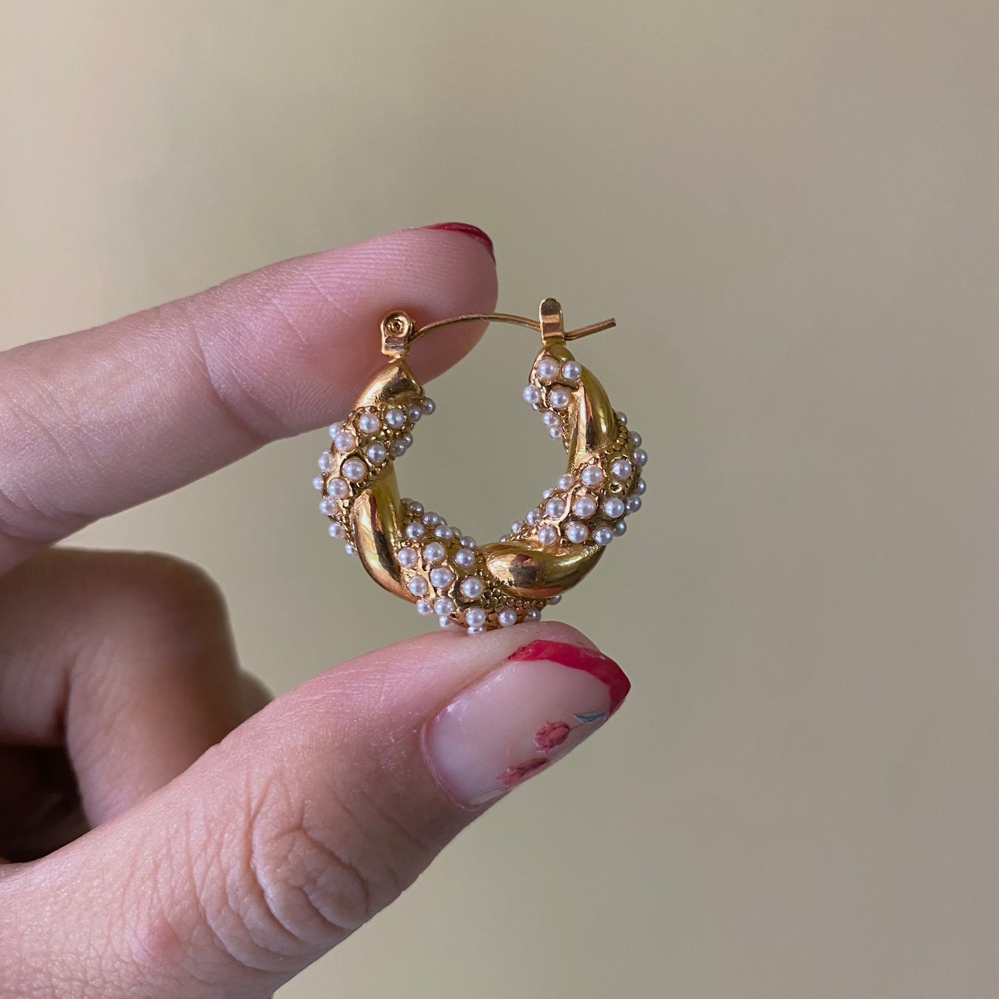 Dazzle hoops