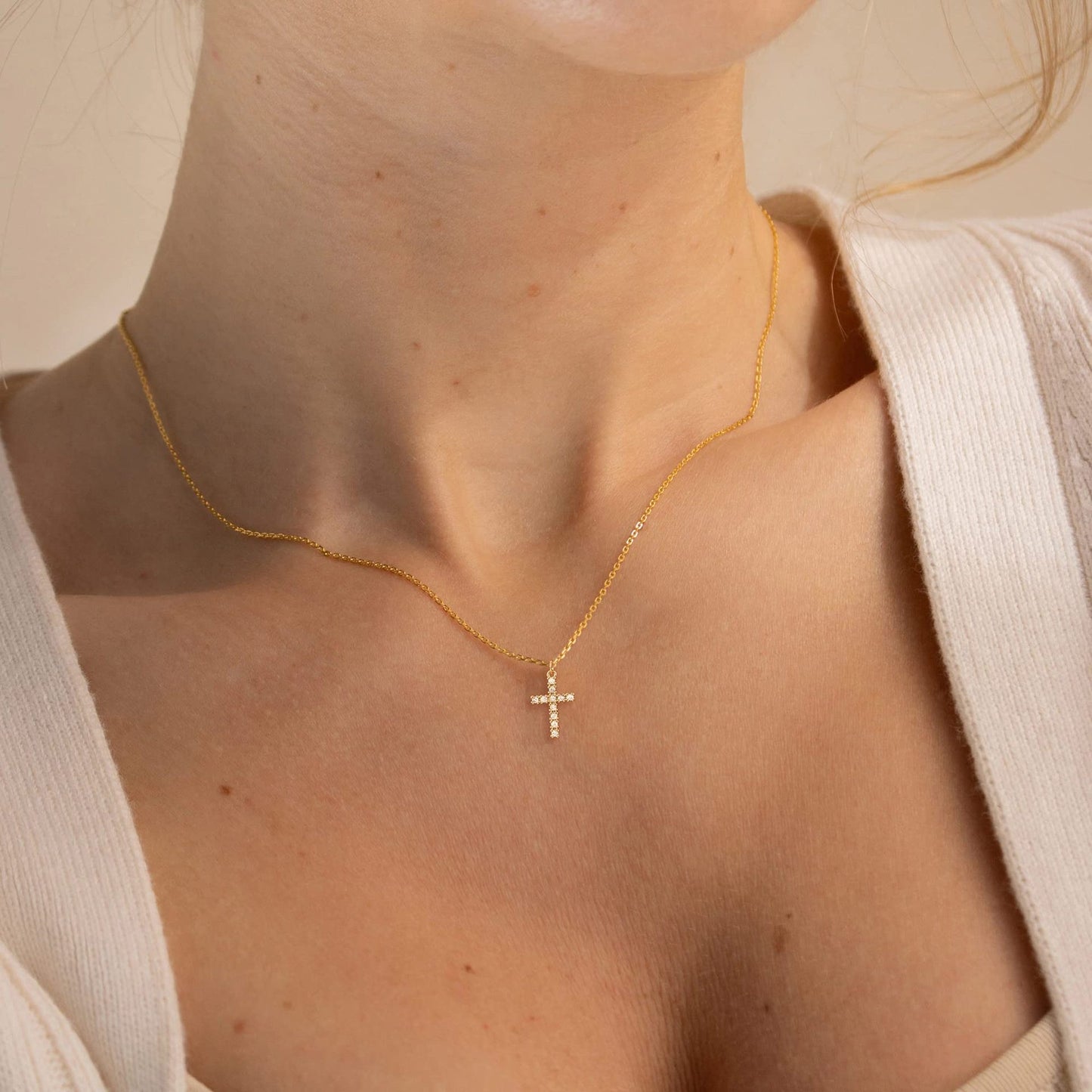 Small Cross necklace