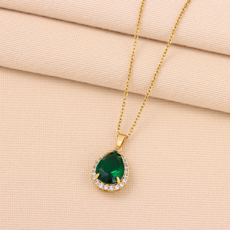 Green stone necklace