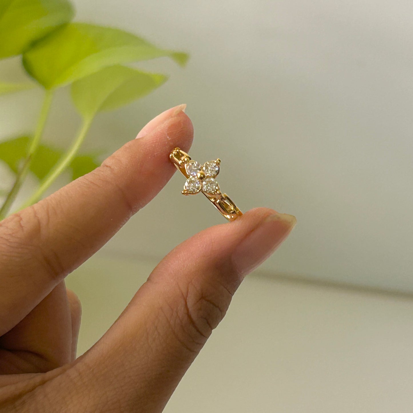 Flora 4 petal ring