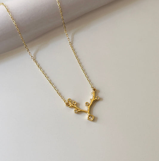 Horn necklace