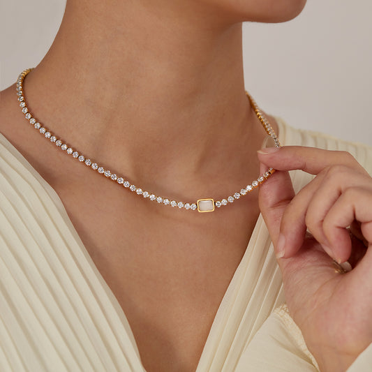 Diva necklace