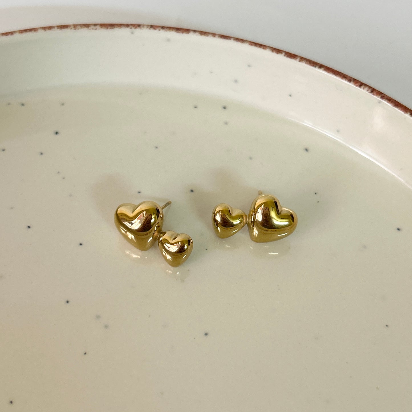 Dual heart studs