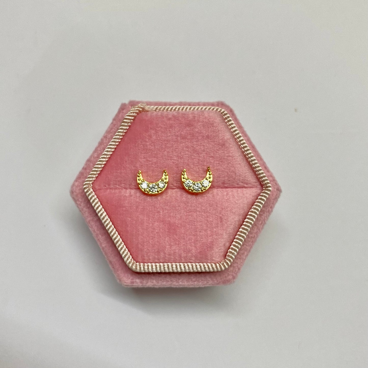 Mini studs golden (in pair)