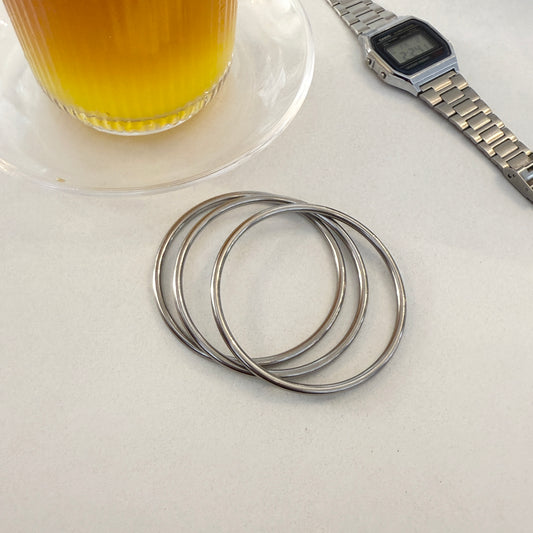 Solid bangles (set of 3)