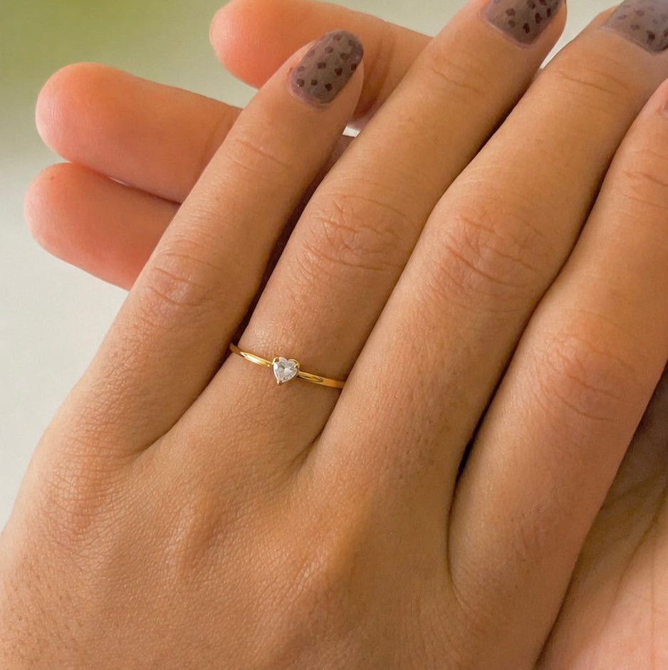 Tiny heart ring (White)