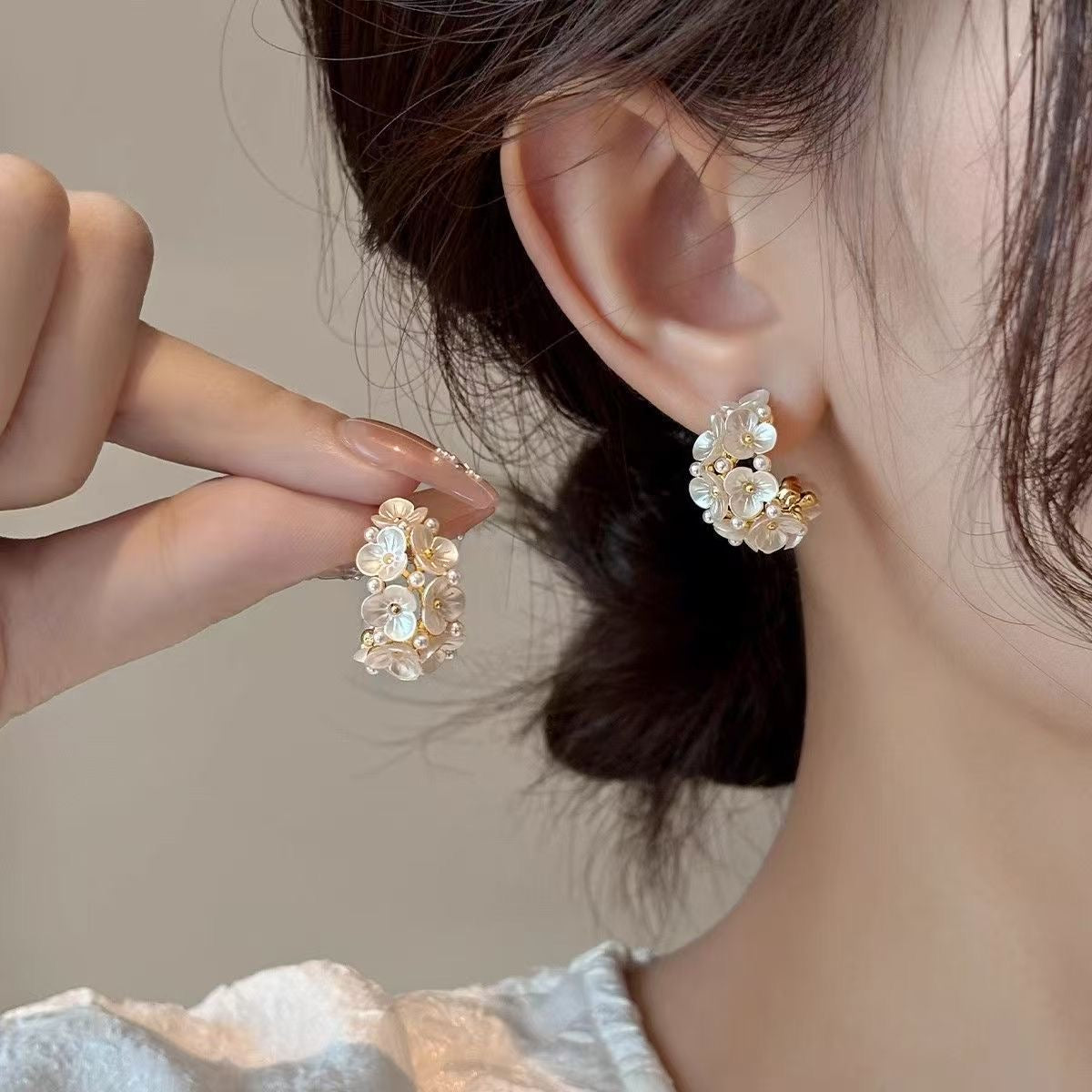 Flower earrings