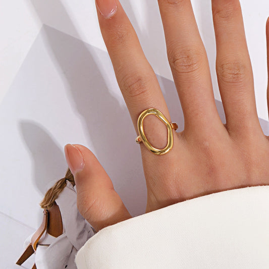 Oval ring