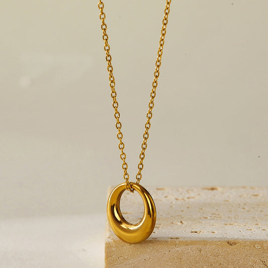 Oval necklace